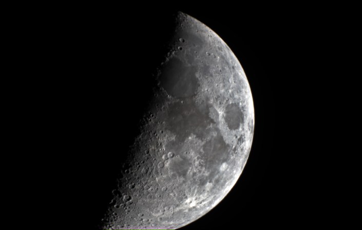 Moon_220939_AS_p75_g4_ap14